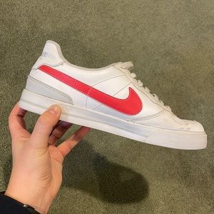 Nike red swoosh low top white sneakers — Women’s 9